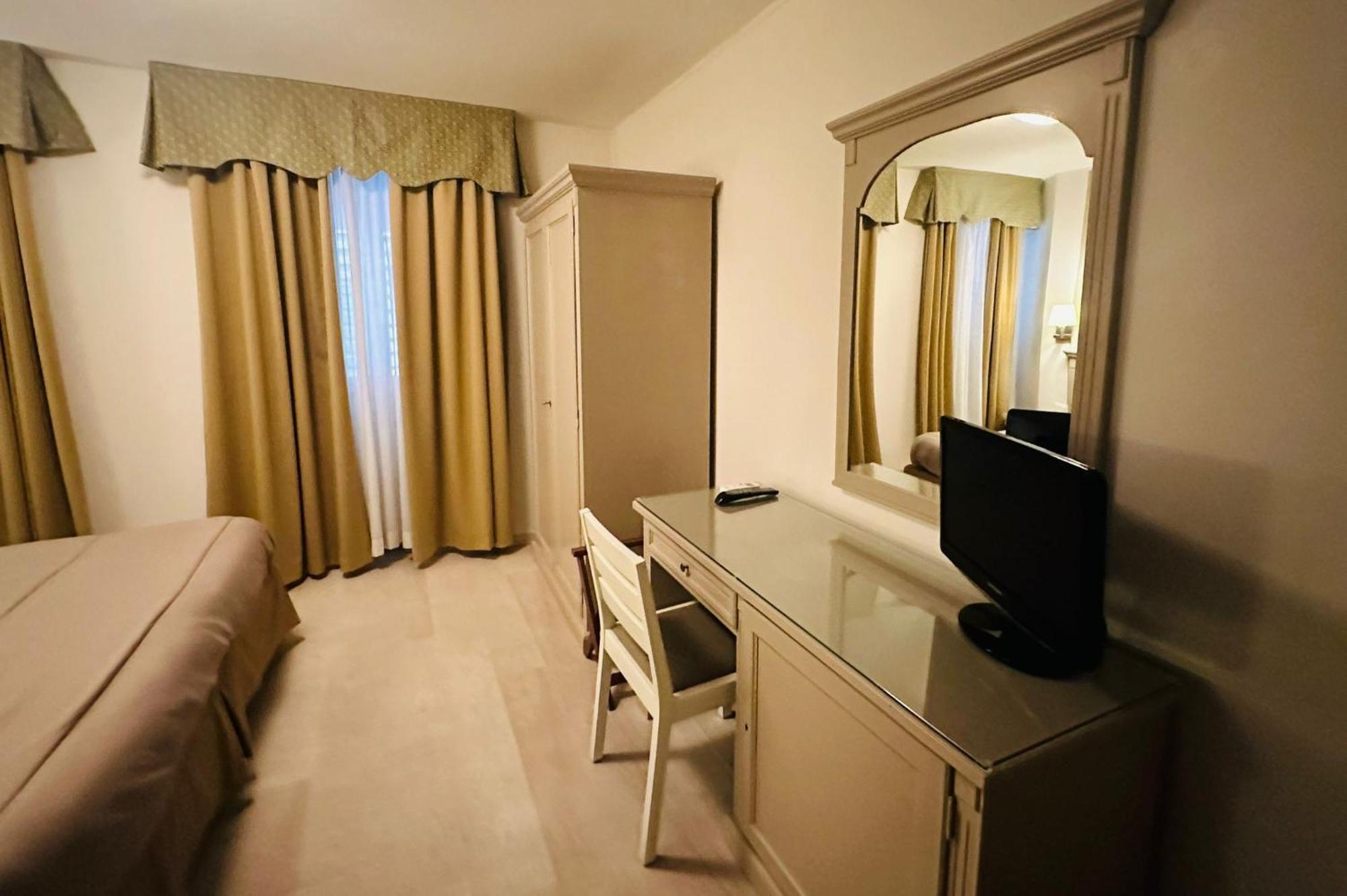 Hotel Bristol Trieste Esterno foto